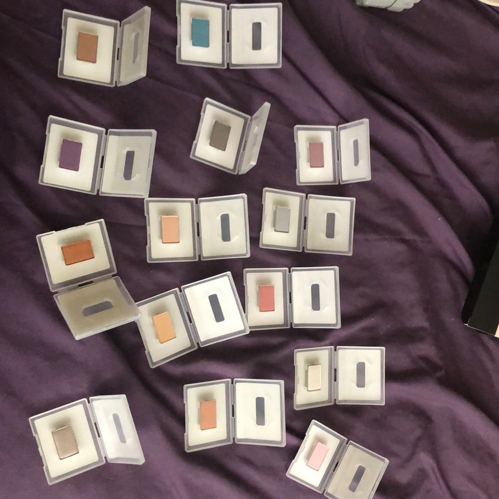 Eye shadow - Picture 8 of 8